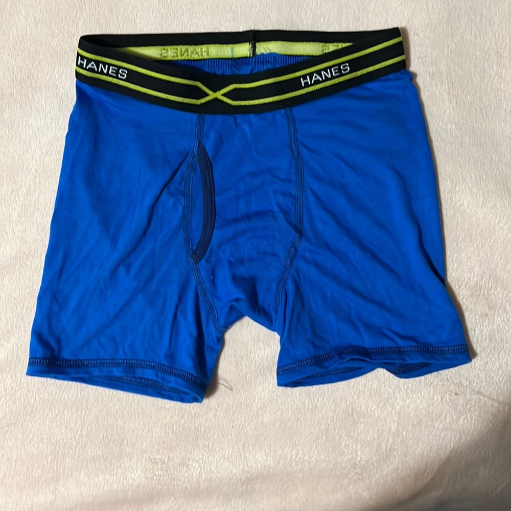 🍭4/$10 Hanes Boy Boxer’s